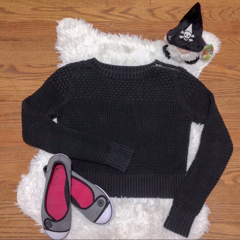 Banana Republic Relaxed Cropped Sweater with Accent Zipper